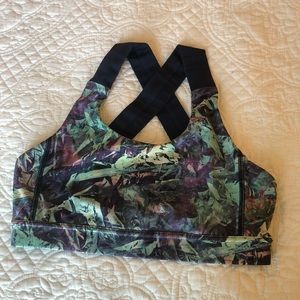 Lululemon Sports Bra. Size 6